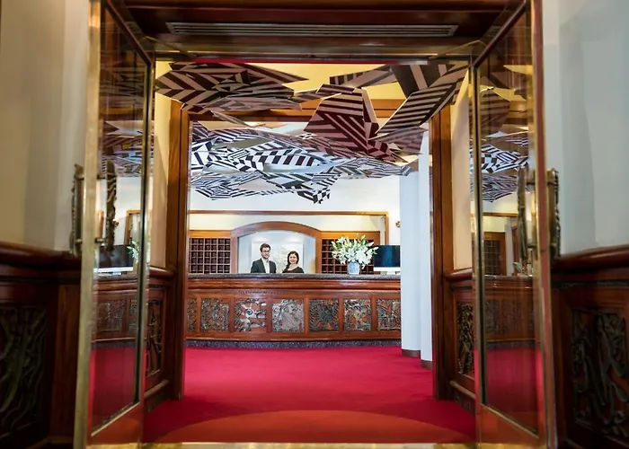 Roger Smith Hotel New York