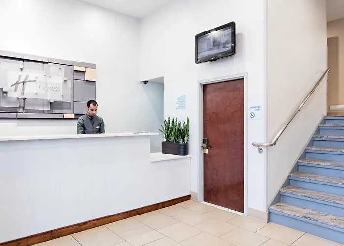 Holiday Inn Express Brooklyn By Ihg New York