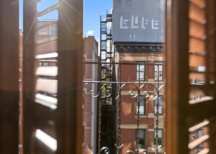 The Historic Blue Moon Hotel - Nyc New York