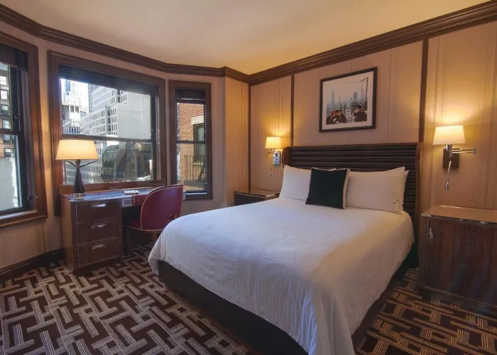 Iroquois New York Times Square Hotel