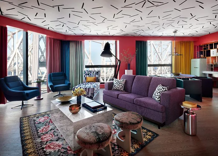 Graduate By Hilton New York Hotel