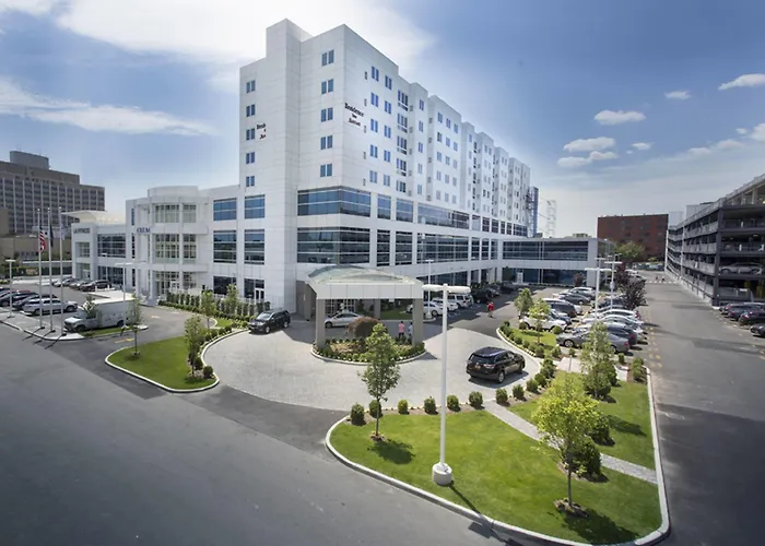 Residence Inn By Marriott The Bronx At Metro Center Atrium New York