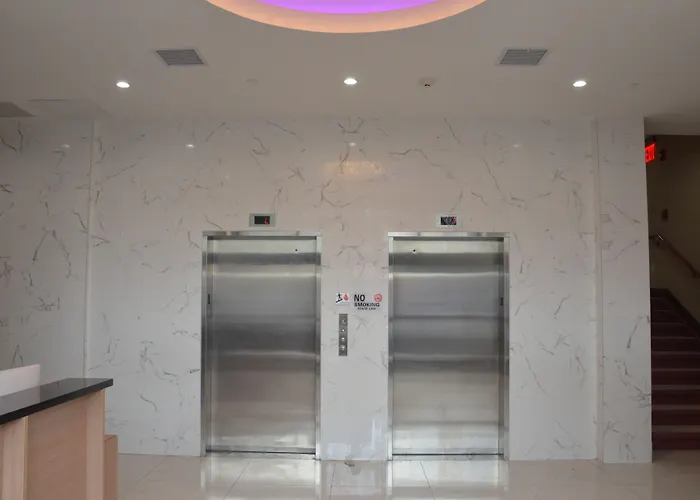 Lic Plaza Hotel New York