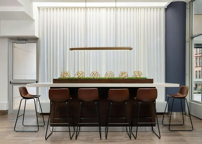 Courtyard By Marriott New York Manhattan Upper East Side