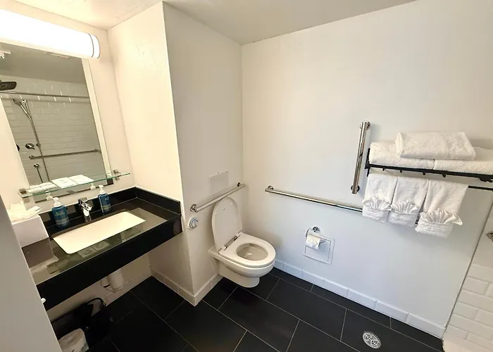 Four Points By Sheraton Manhattan Soho Village New York